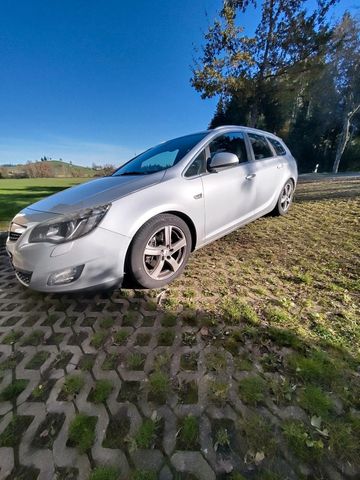 Opel Astra J