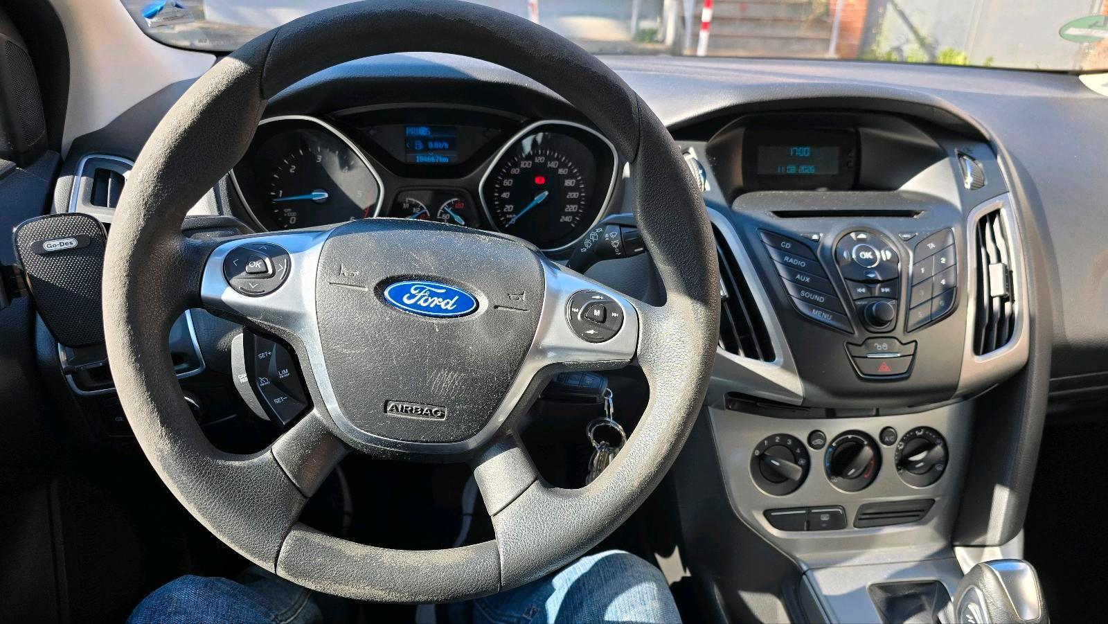 Ford Focus 2014 — photo 6