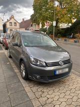 Volkswagen VW Touran Bluemotion 2.0 TDI, 140 PS, grau - Volkswagen Touran mit Diesel-Antrieb: 140 Ps