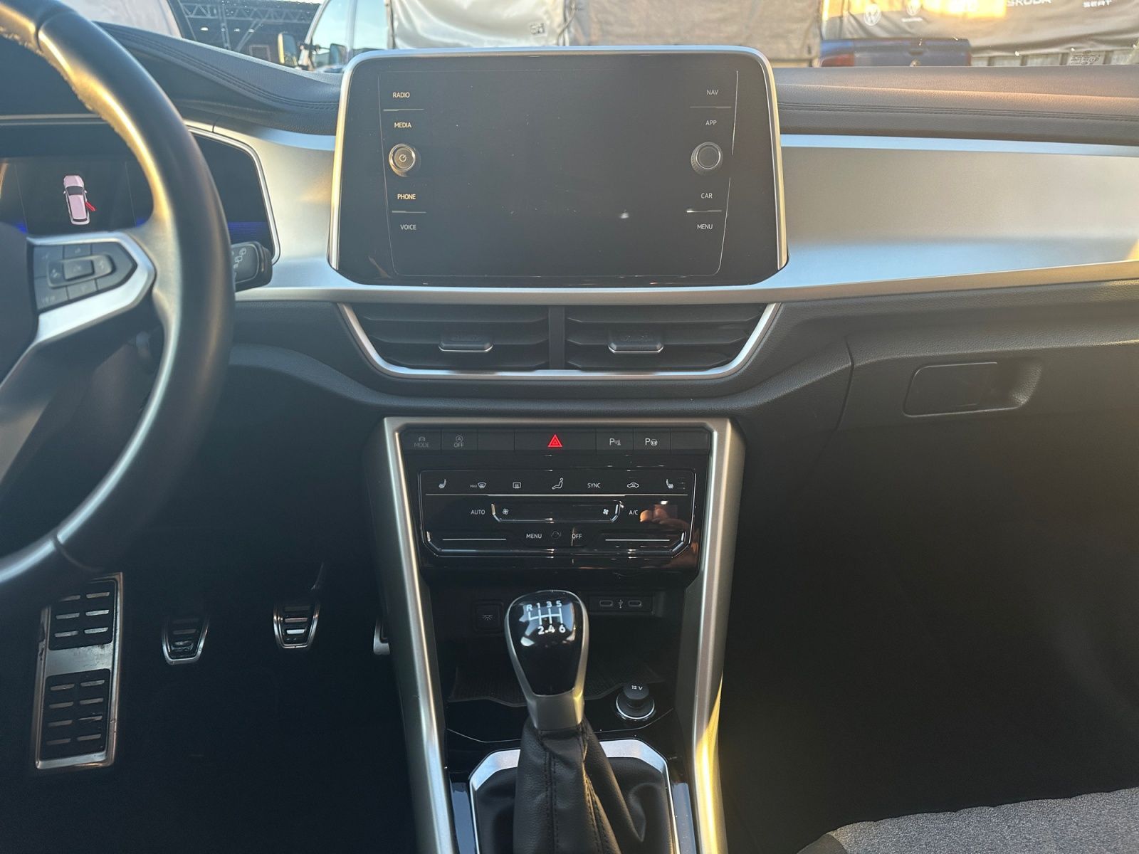 Volkswagen T-Roc - Bild 9