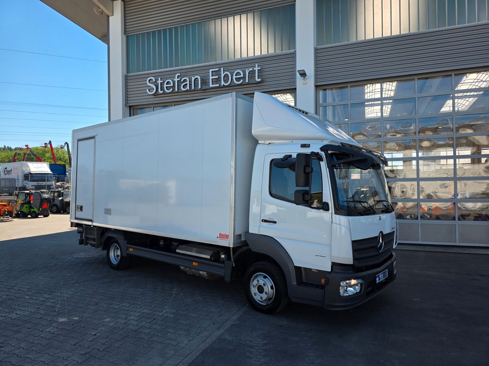 Fahrzeugabbildung Mercedes-Benz Atego 818 L ThermoKing V-600 Max LBW Klima