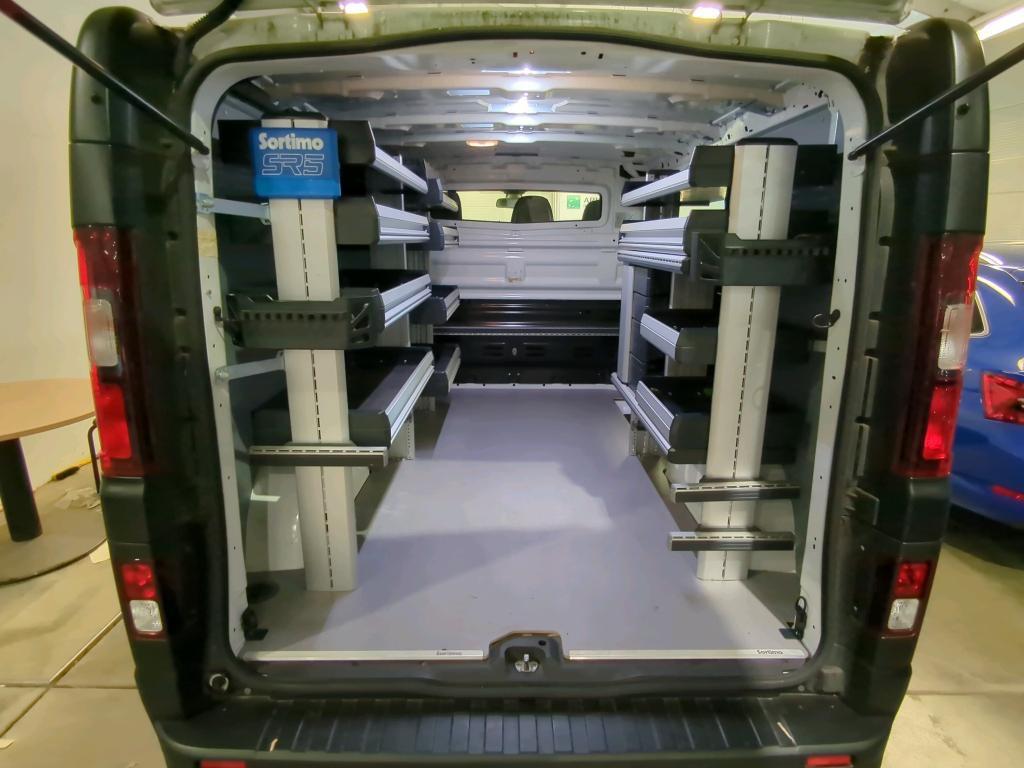 Renault Trafic Kasten L1H1 3,0t Komfort Sortimo+NAVI