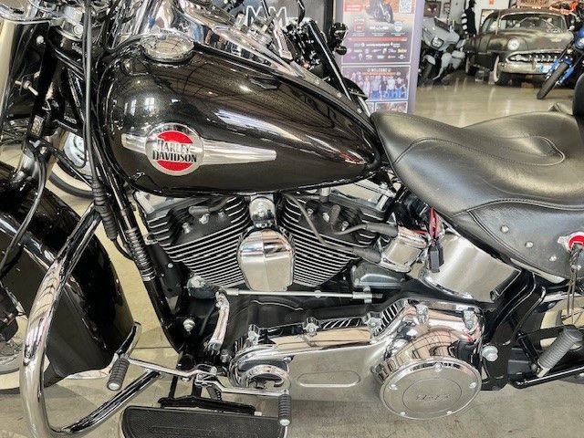 Fahrzeugabbildung Harley-Davidson FLSTC 103 Heritage-Jekill-wenig Kilometer