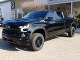 Chevrolet Silverado Trail Boss 5.3l V8 Longbet - scheckheftgepflegte Chevrolet Silverado