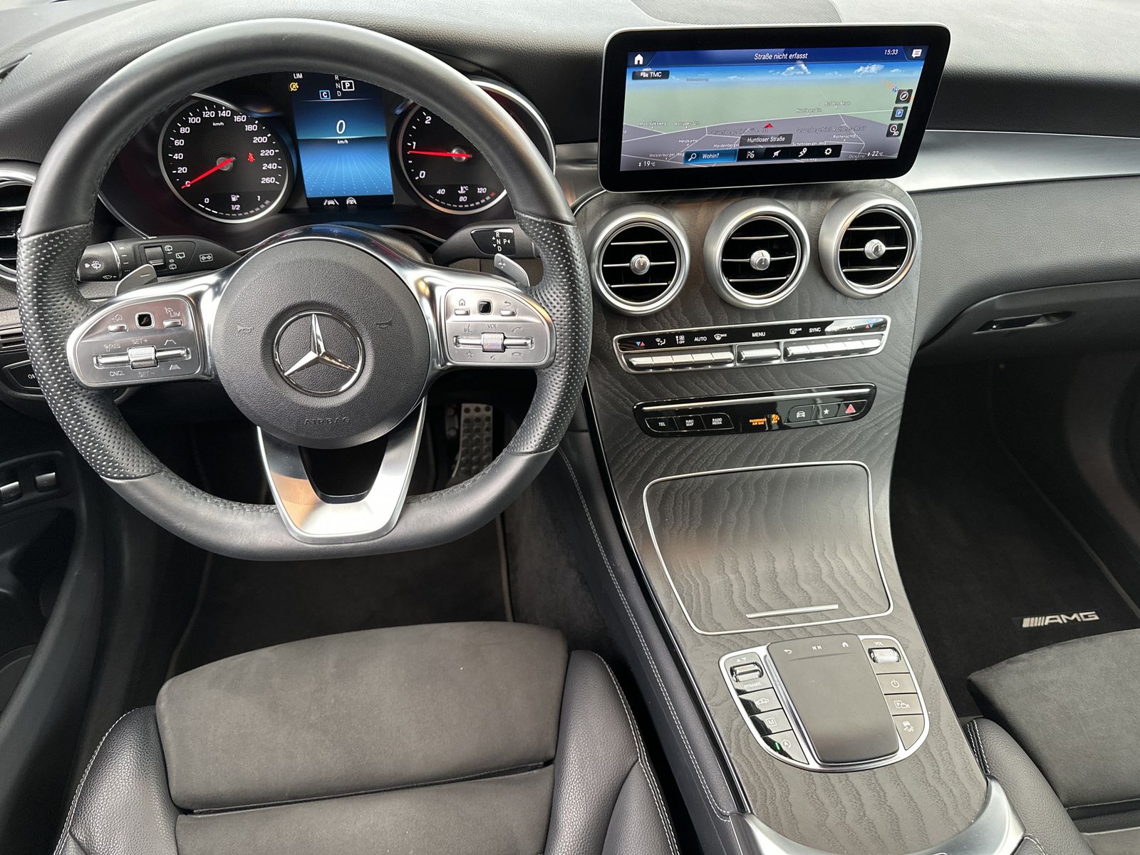Fahrzeugabbildung Mercedes-Benz GLC 300d 4Matic AMG-Line NAV+LED+AHK+KAMERA+19ZO