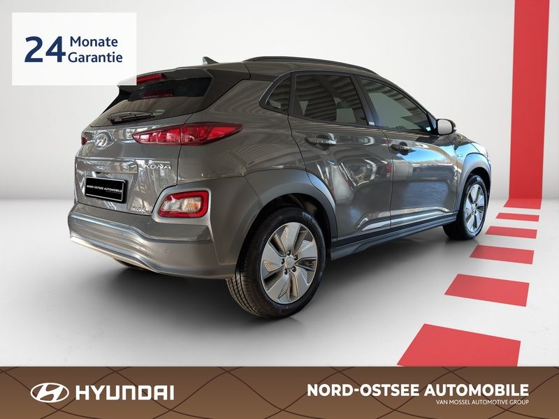 Fahrzeugabbildung Hyundai KONA EV Advantage ACC AUT Kam. KlimaA LM Navi