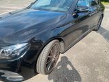 Mercedes-Benz E 250 AMG Line Autom. AMG Line - gebrauchte Mercedes-Benz E 250 aus dem Jahr 2017