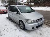 Opel Zafira A 2.2 DTI family van TÜV Jun 27 - Opel Zafira aus 2004 mit Diesel-Antrieb