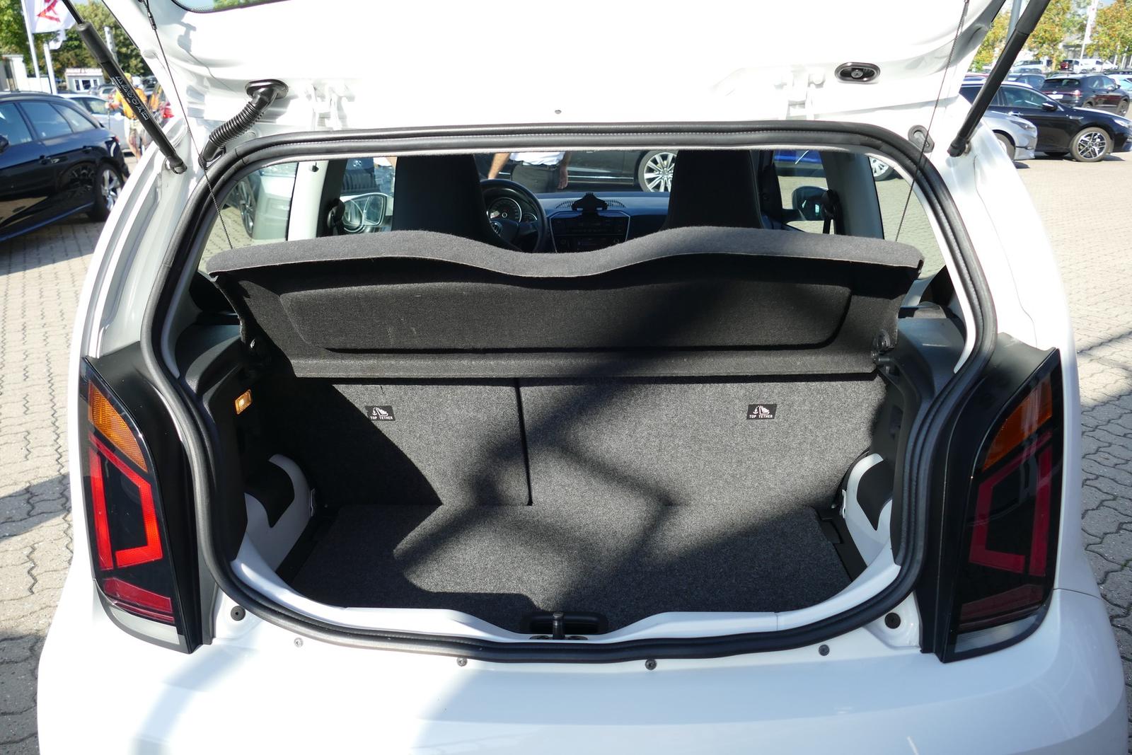Volkswagen Up 1.0 Klimaaut. Spurhalte Bluetooth USB, миниатюра 21