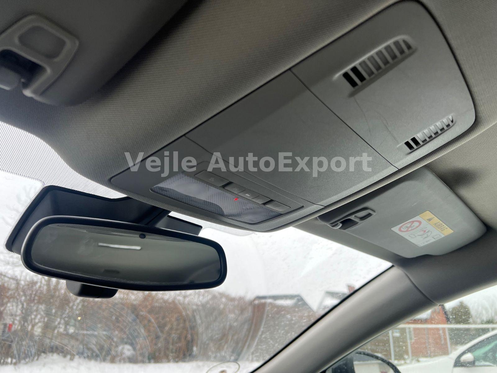 Opel Insignia 2015 — photo 21