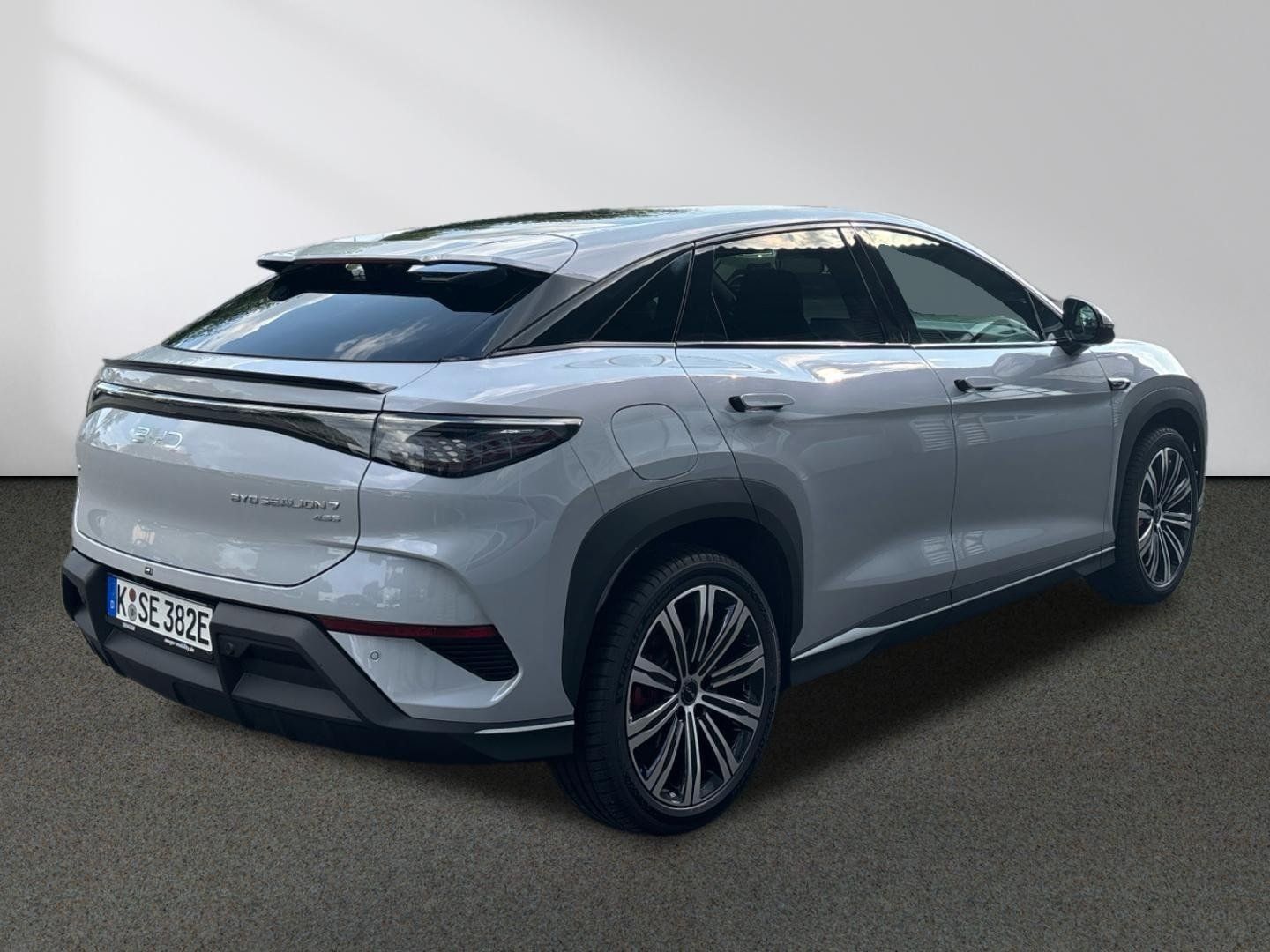 BYD SEALION 7