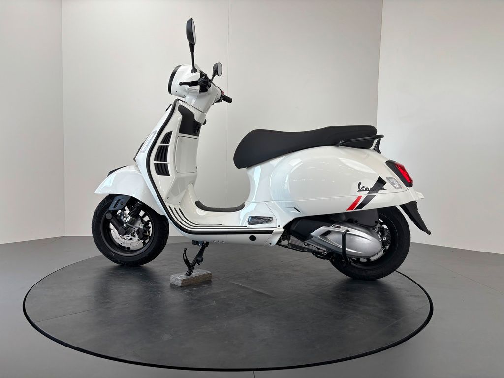 Fahrzeugabbildung Vespa GTS 310 FL SuperSport *NEUFAHRZEUG 2026*