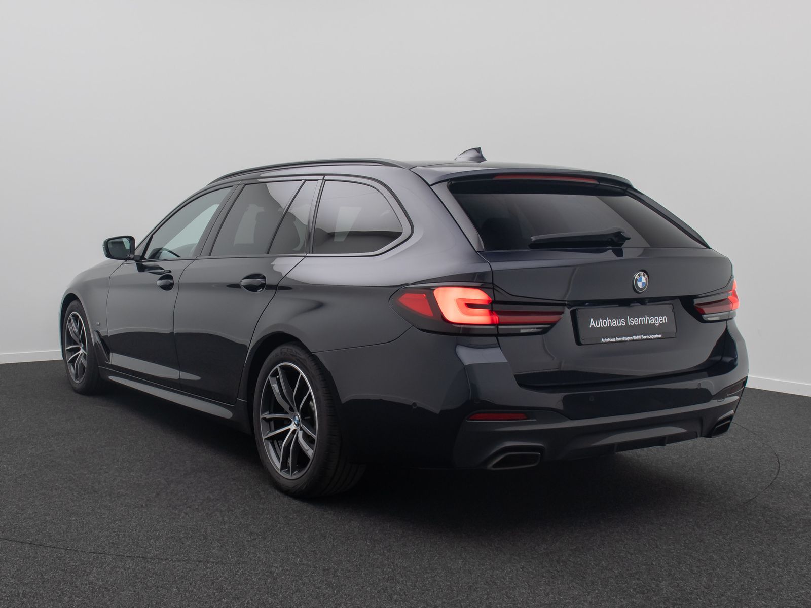Fahrzeugabbildung BMW 530d M Sport 4xKlima HUD DAB Kamera Laser 18Zoll