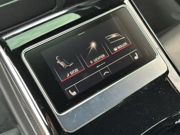 2022 AUDI A8 — миниатюра 21