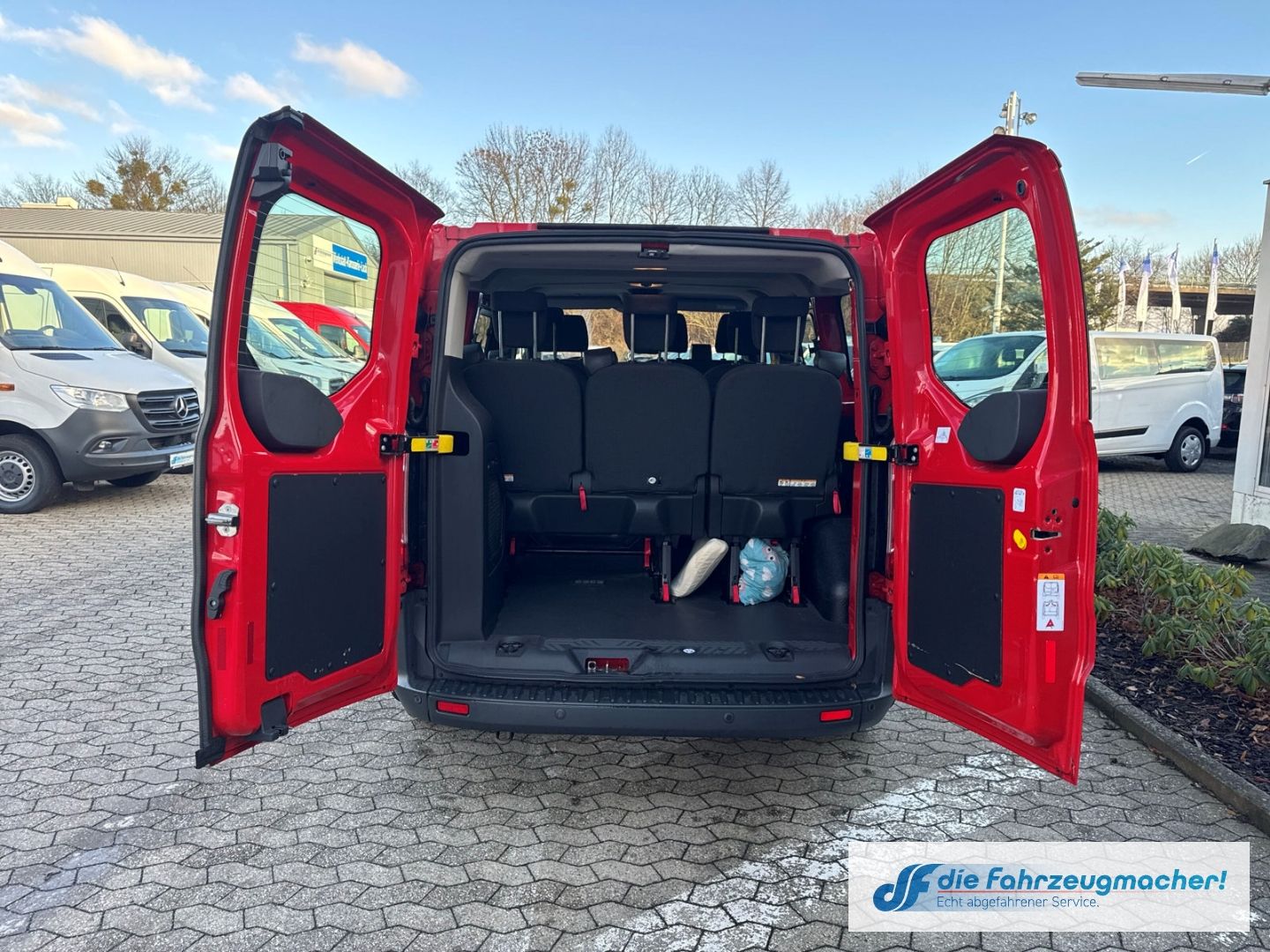 Fahrzeugabbildung Ford Transit Custom Tourneo 300 L1 *2056