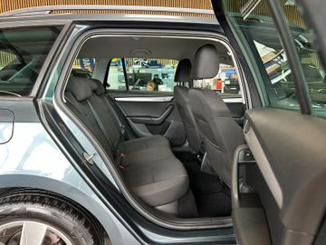 Skoda Octavia *2-Zonen*Navi*Tempo*PDC*