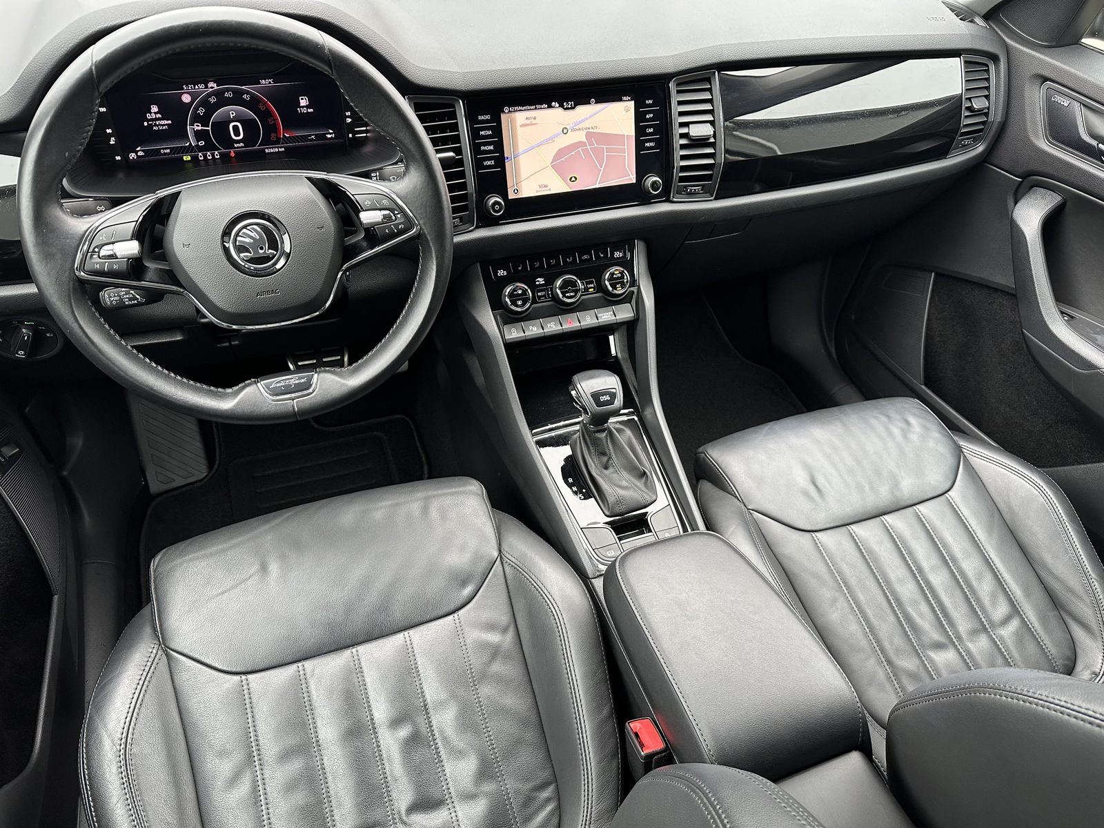Fahrzeugabbildung SKODA Kodiaq 2.0 TDI DSG L&K NAV+LED+360°+VCOCK+CANTON