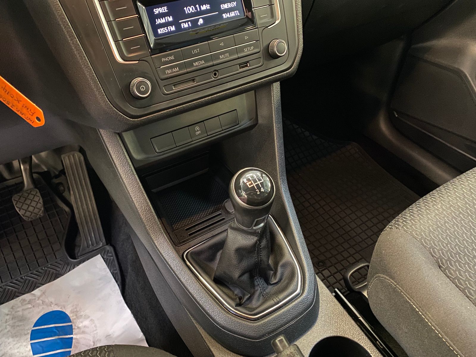 Fahrzeugabbildung Volkswagen Caddy 2.0 TDI Klimaautomatik PDC SHZ Tempomat