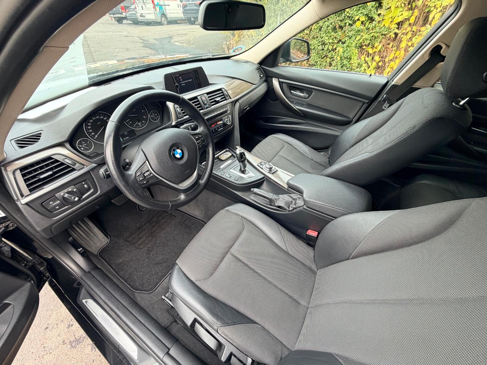 BMW 320 2013 — interior