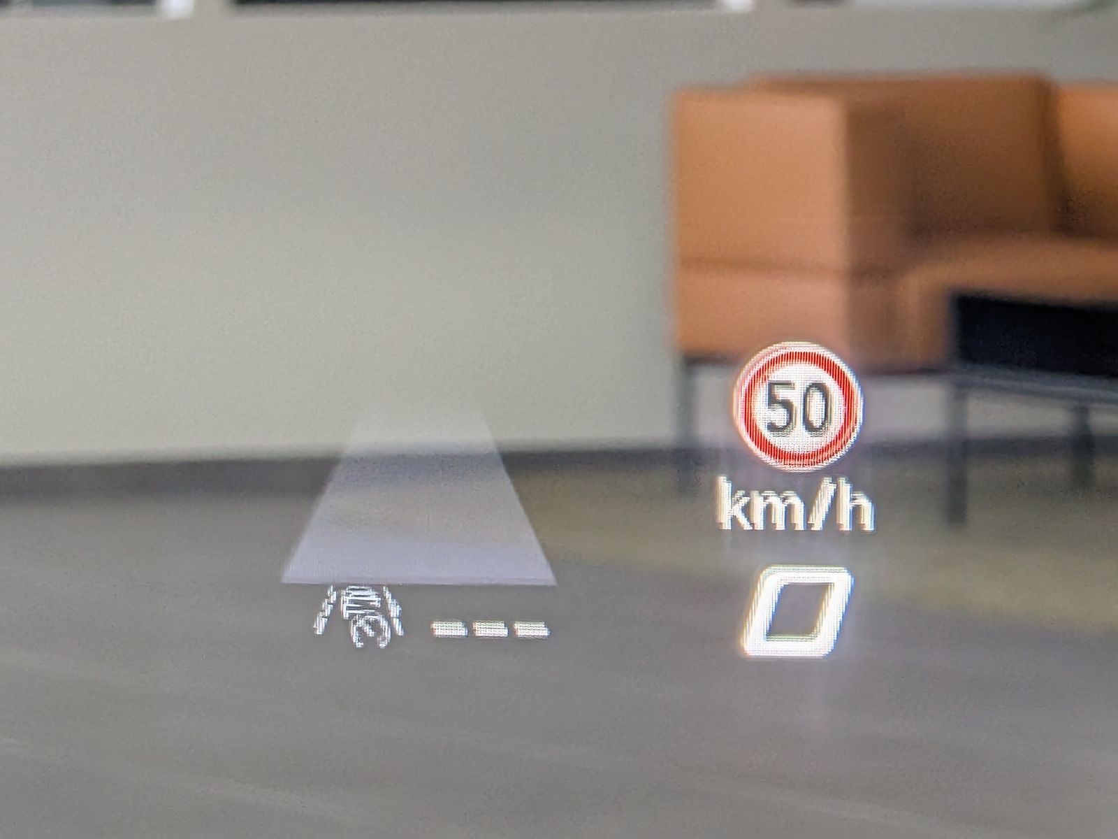 Fahrzeugabbildung CUPRA Terramar 1.5 eTSI Tribe Sennh Matrix HUD AHK 20