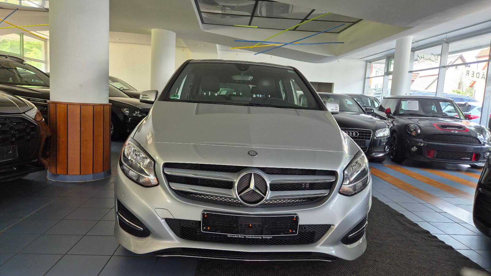 Mercedes-Benz B 180 BE Style/Alu/Navi/Parkassist/SHZ/2.Hd