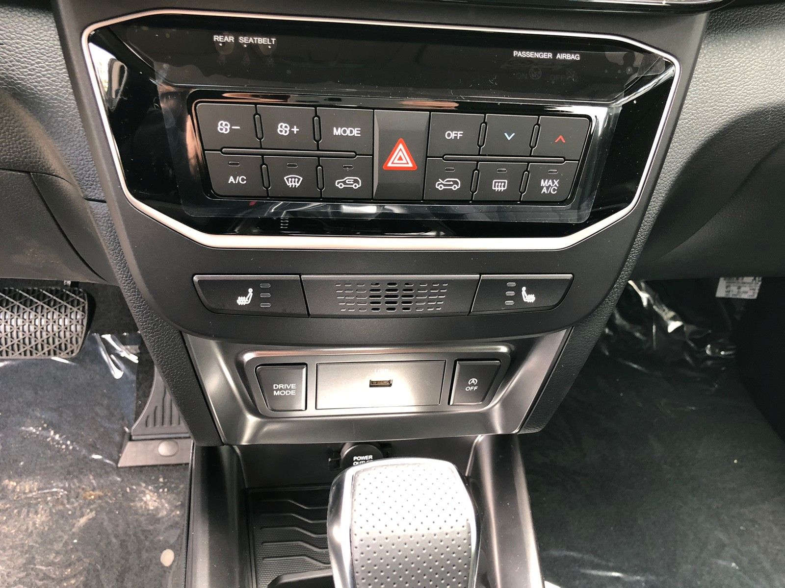 Fahrzeugabbildung Ssangyong Quartz IRON METAL NAVI+KAMERA+LENKRADHZGNavi/BC