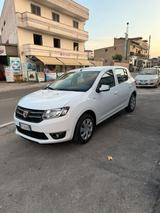 Dacia Sandero 1.5 dCi 8V 75CV Ambiance - Dacia Sandero Ambiance mit Diesel-Antrieb