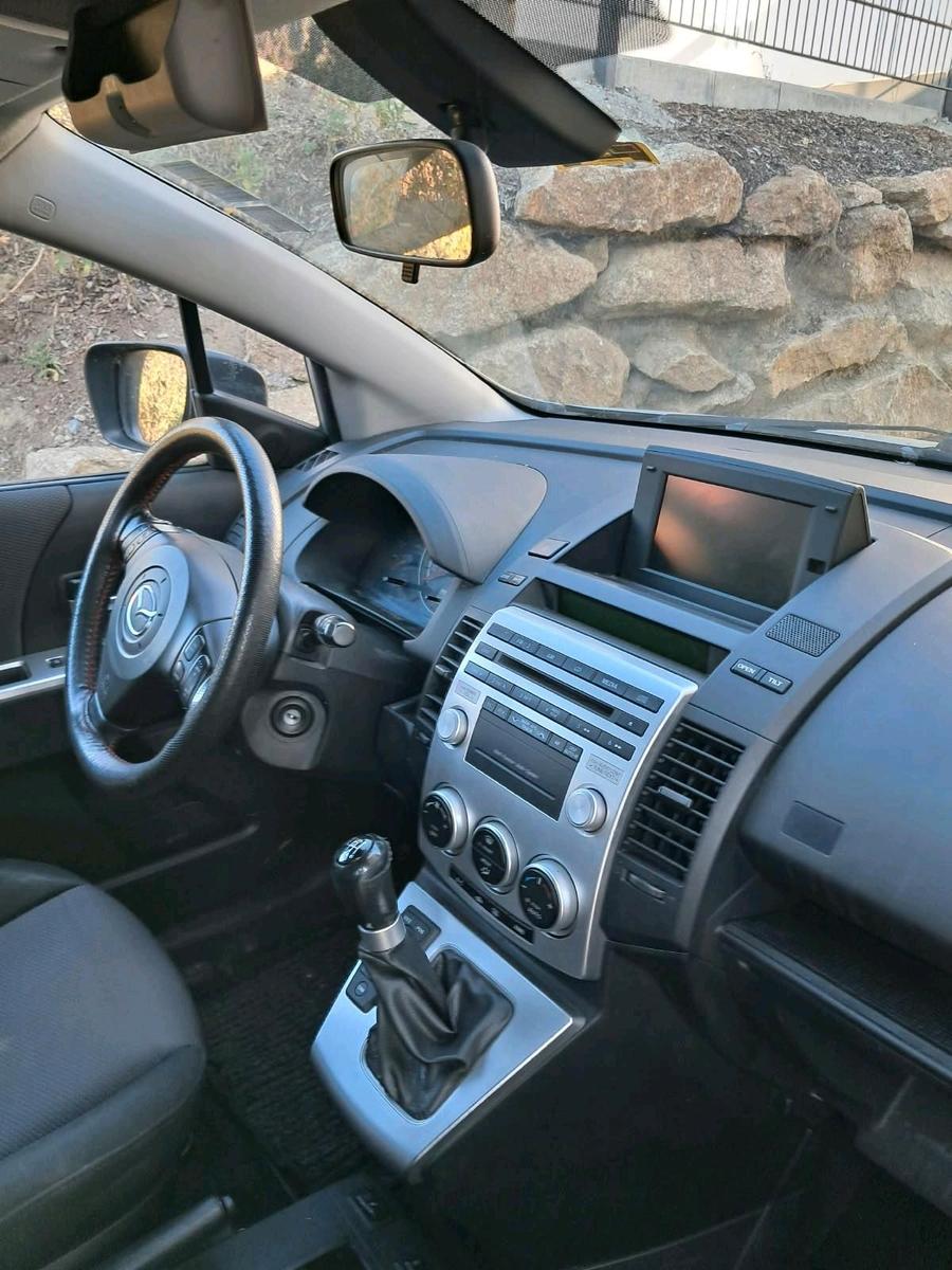 Mazda CX-5 2006 — салон