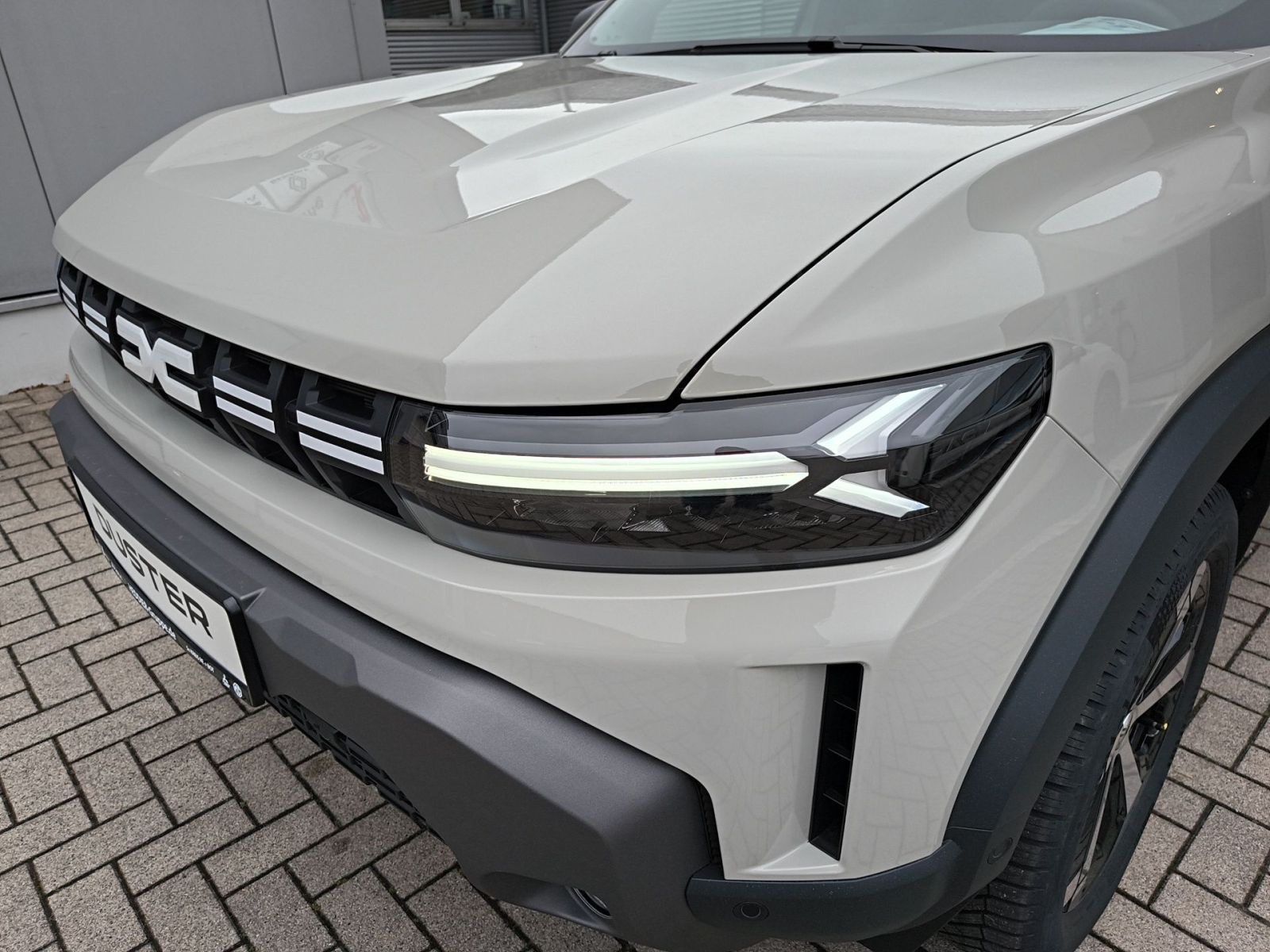 Fahrzeugabbildung Dacia Duster Journey hybrid LPG 150 4x4 *Automatik*18"