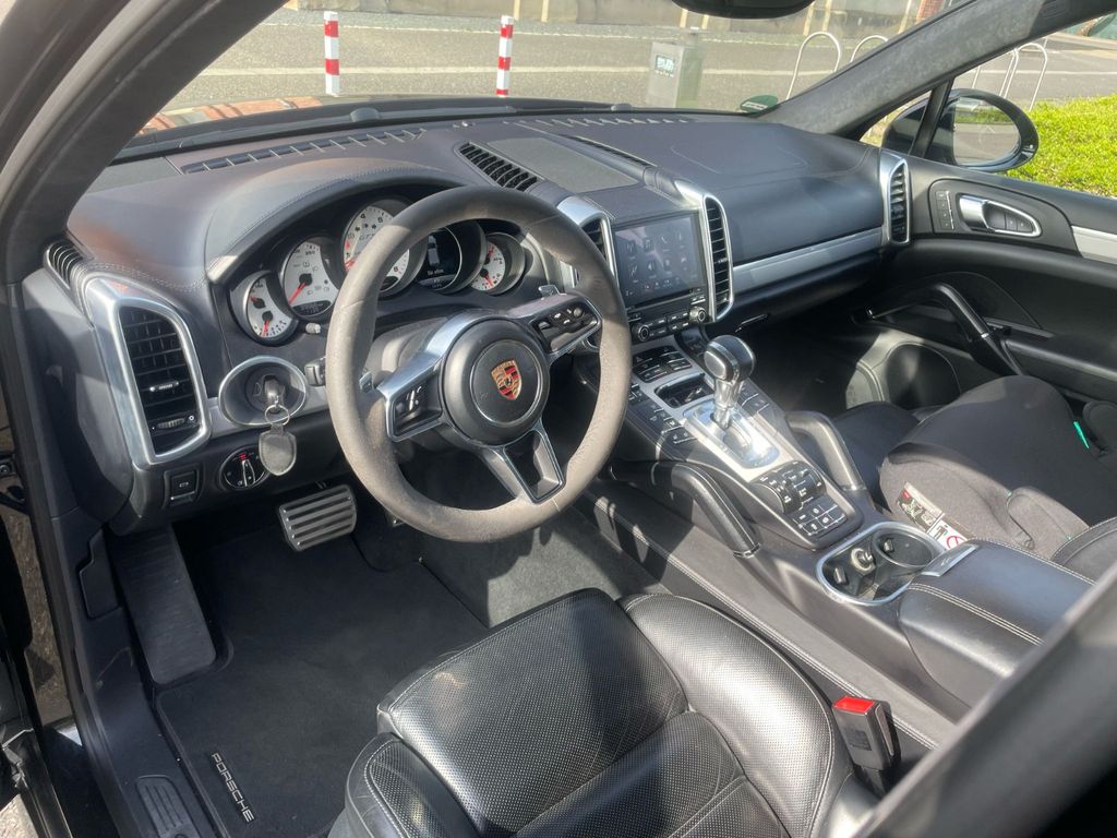 Car Image 20