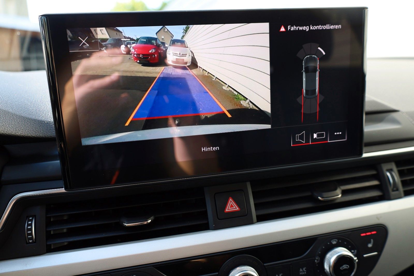 Fahrzeugabbildung Audi A5 Sportback 40 TFSI S line, Leder, Kamera, AHK