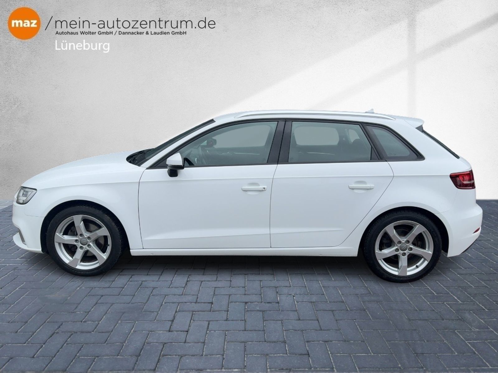 Fahrzeugabbildung Audi A3 Sportback 1.4 TSI sport Alu Xenon Navi Sitzh.