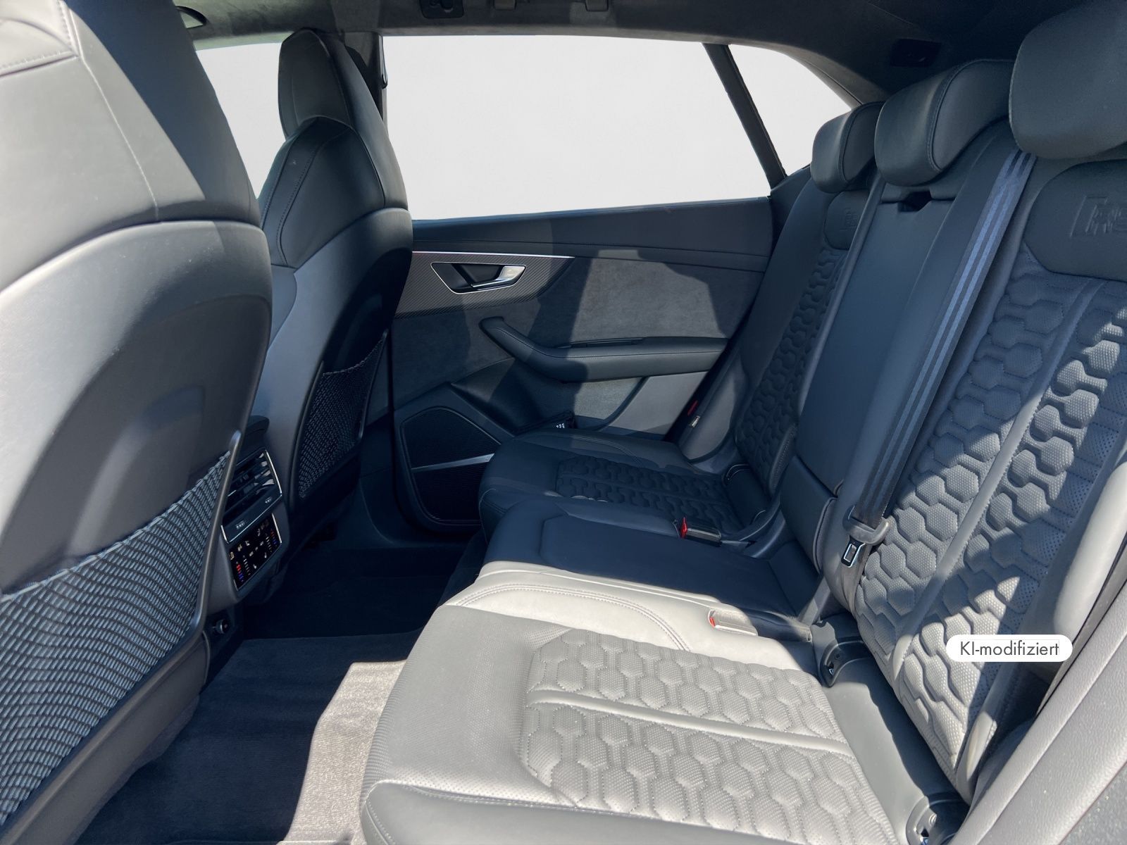 Audi RSQ8 - Bild 14