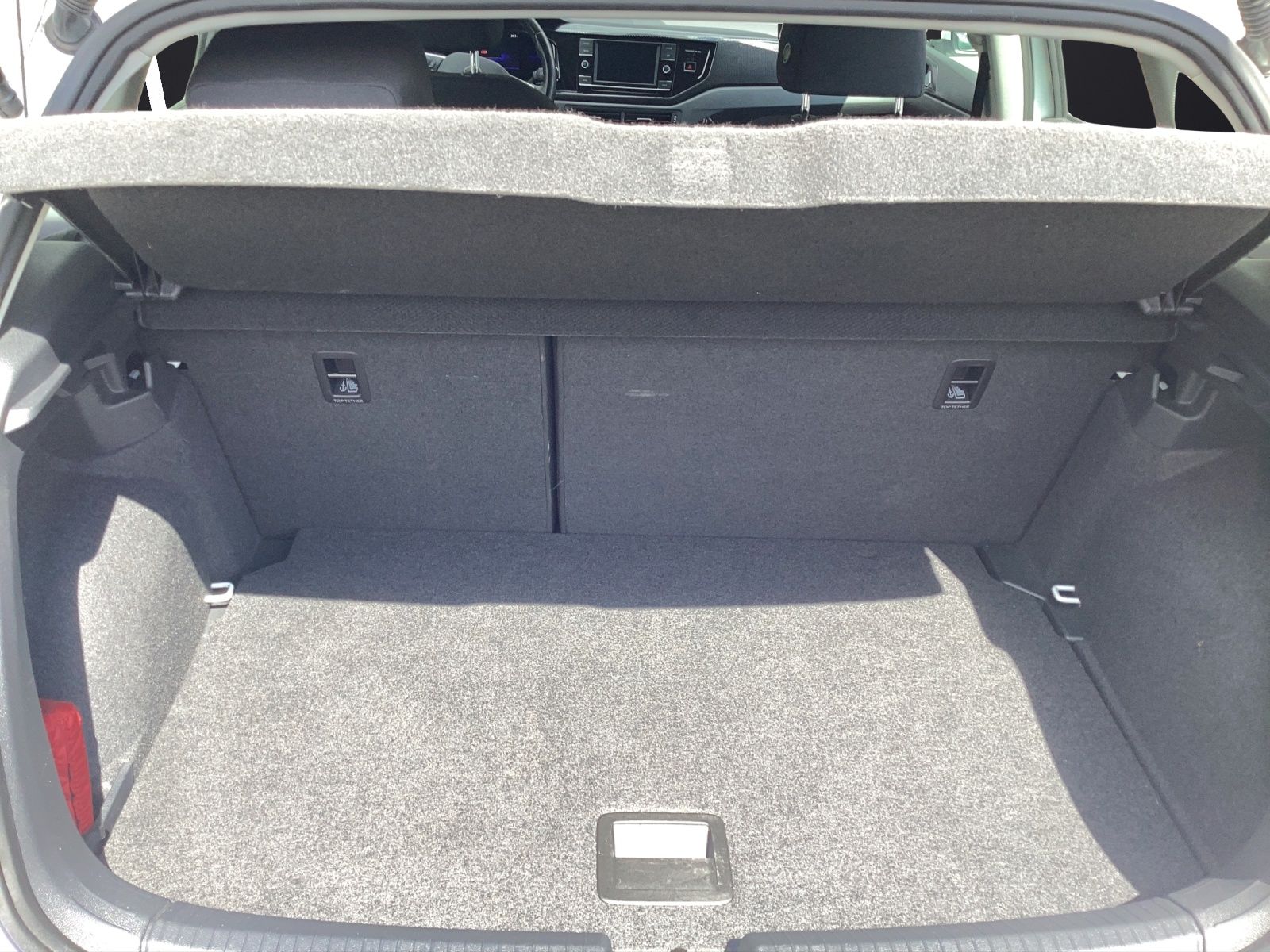 Fahrzeugabbildung Volkswagen Polo TSI Life DSG LED Klima AID DAB PDC