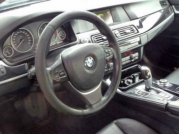 BMW 520 - 12