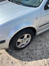 Volkswagen Golf 1.6 Champ AHK Klimaaut. WR CD Radio - Volkswagen Golf aus 2002: 1.6