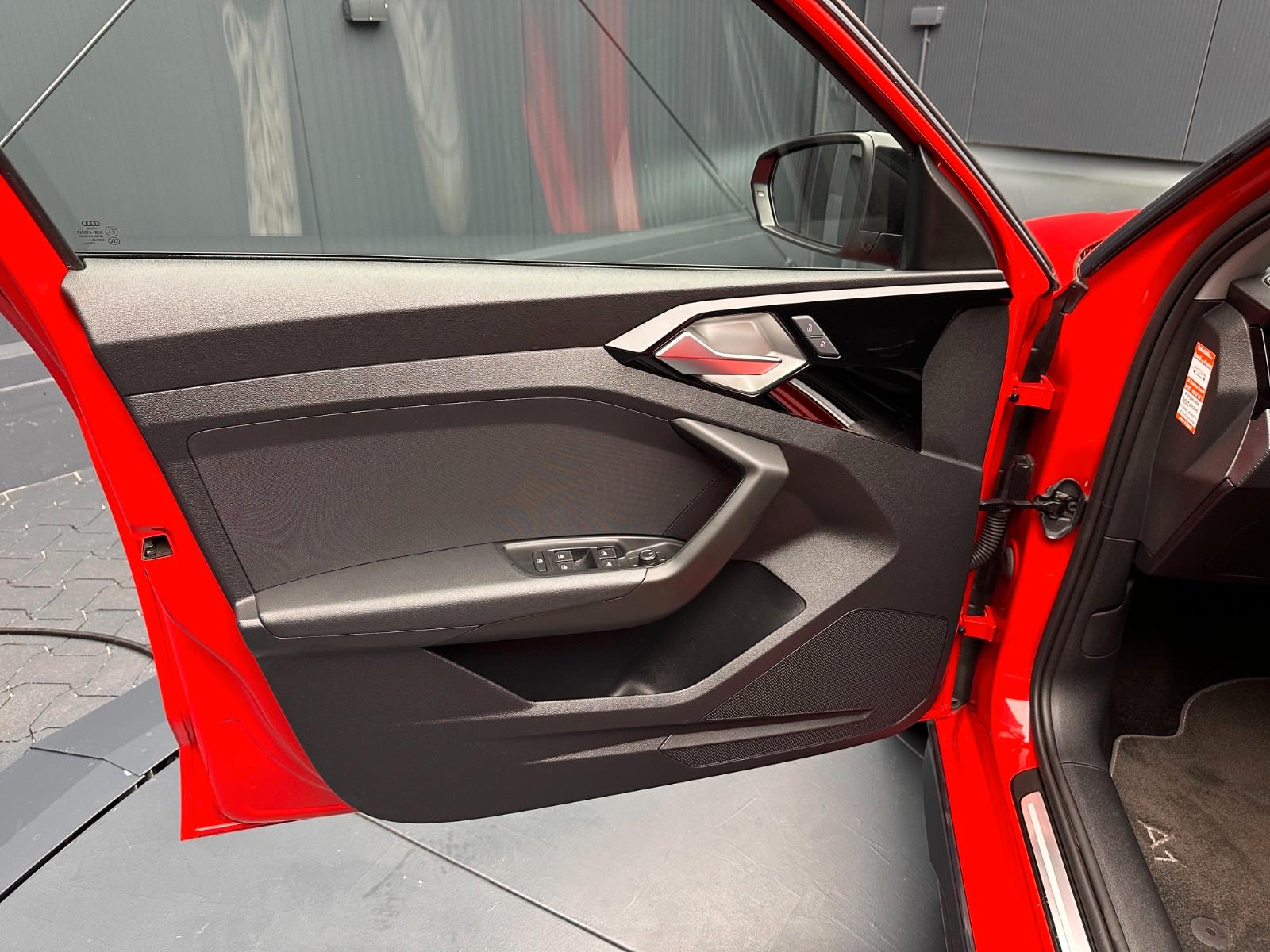 Audi A1 citycarver 30 TFSI S-tronic *Dach/Schwarz*, миниатюра 12