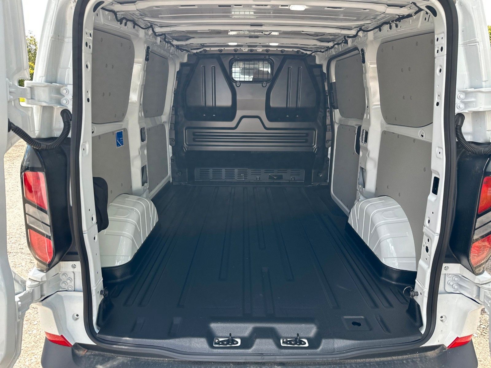 Fahrzeugabbildung Ford Transit Custom Kasten 280 L1 Trend TEMPOMAT, CAM