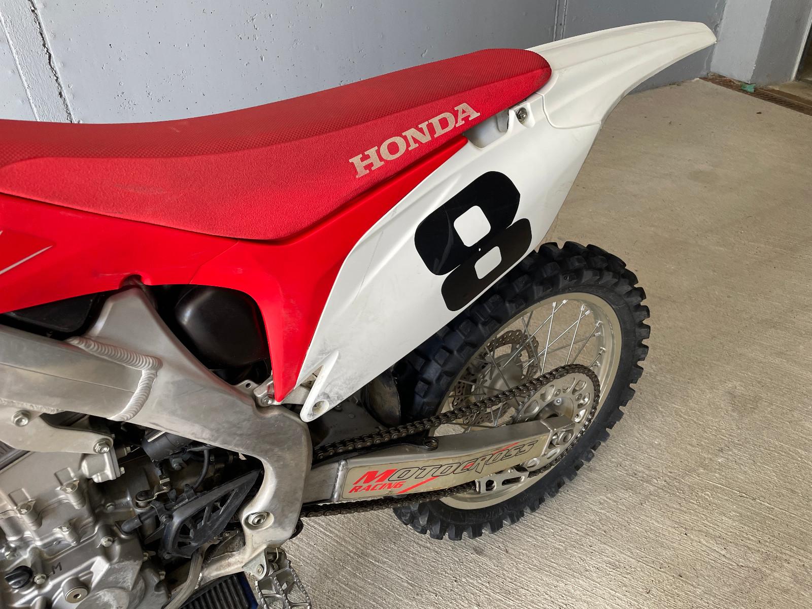 Honda  2013 — салон