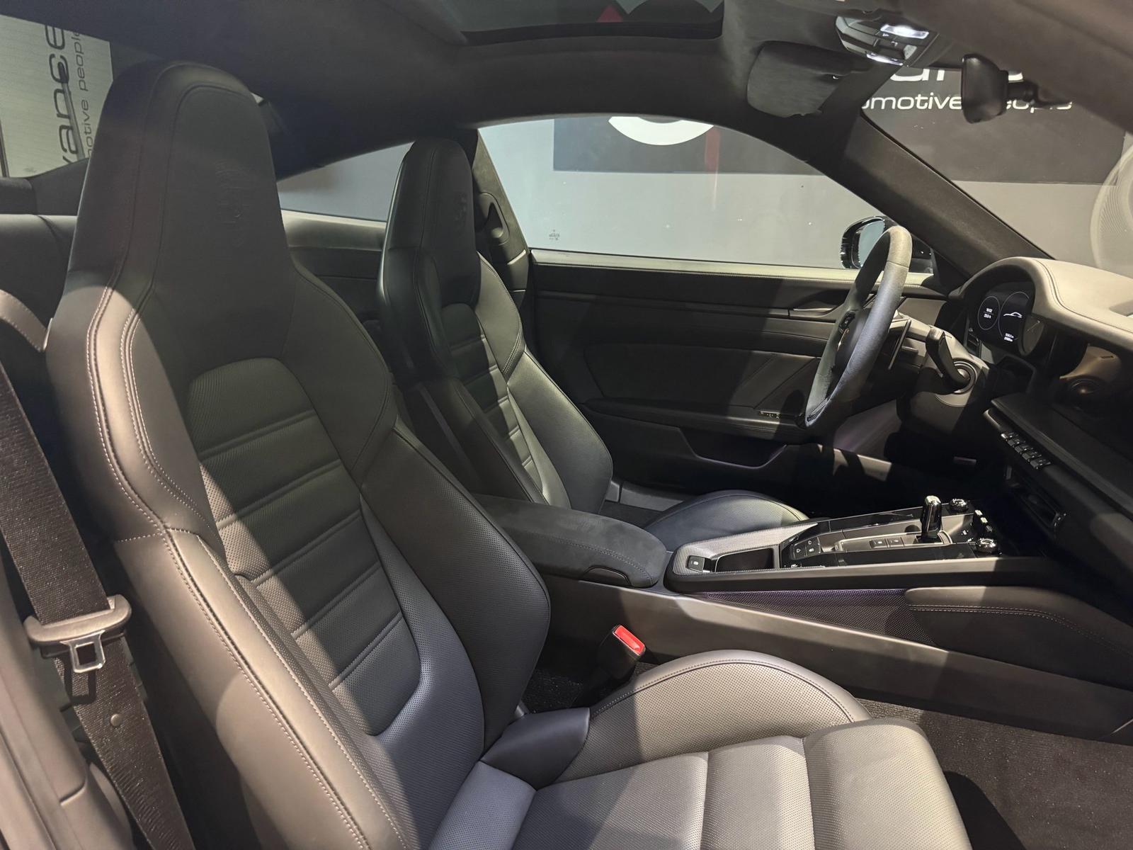 Porsche 911 Carrera 4 GTS APPROVED*3*JAHRE/ VOLL LEDER – 15