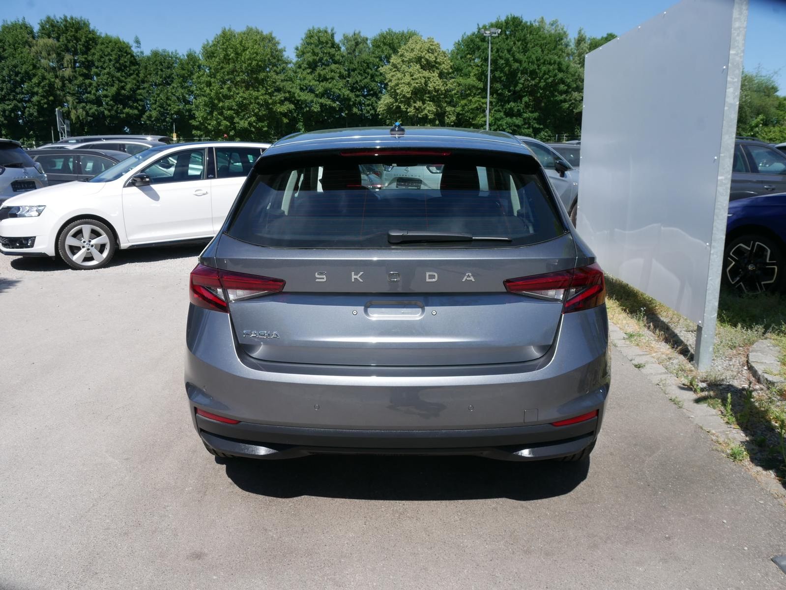 Skoda Fabia Selection 1.0 TSI *NAVI-ÜBER-SMARTLINK*PDC imagem 3