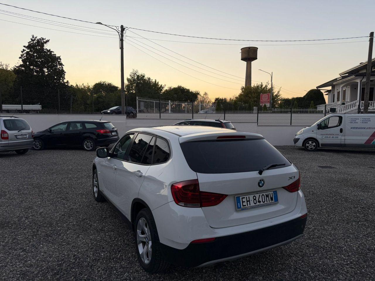 BMW X1 2011 — photo 5