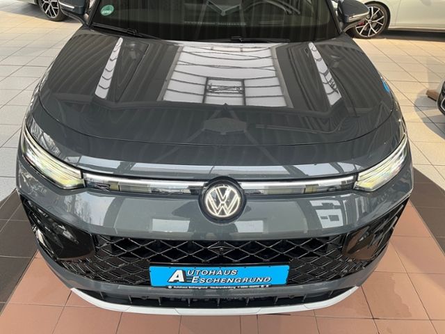 Fahrzeugabbildung Volkswagen Tayron 2.0 TDI DSG 4M R-LINE AHK IQ.LIGHT PANO H