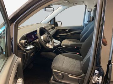 Mercedes V 220 - 9