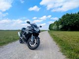 Suzuki GSX-R 750  - SUZUKI 2004 GSX R 750
