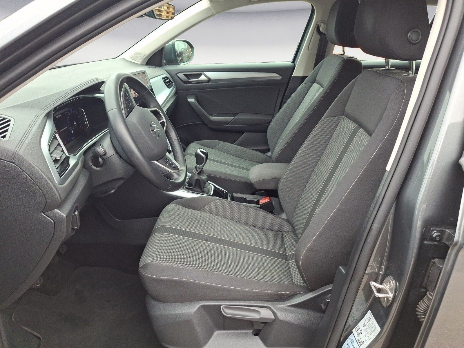 Volkswagen T-Roc - Bild 8