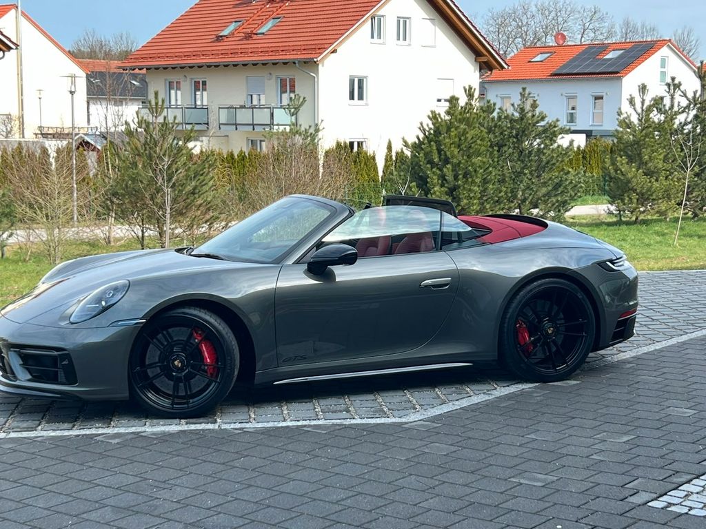 Image of Porsche 992
