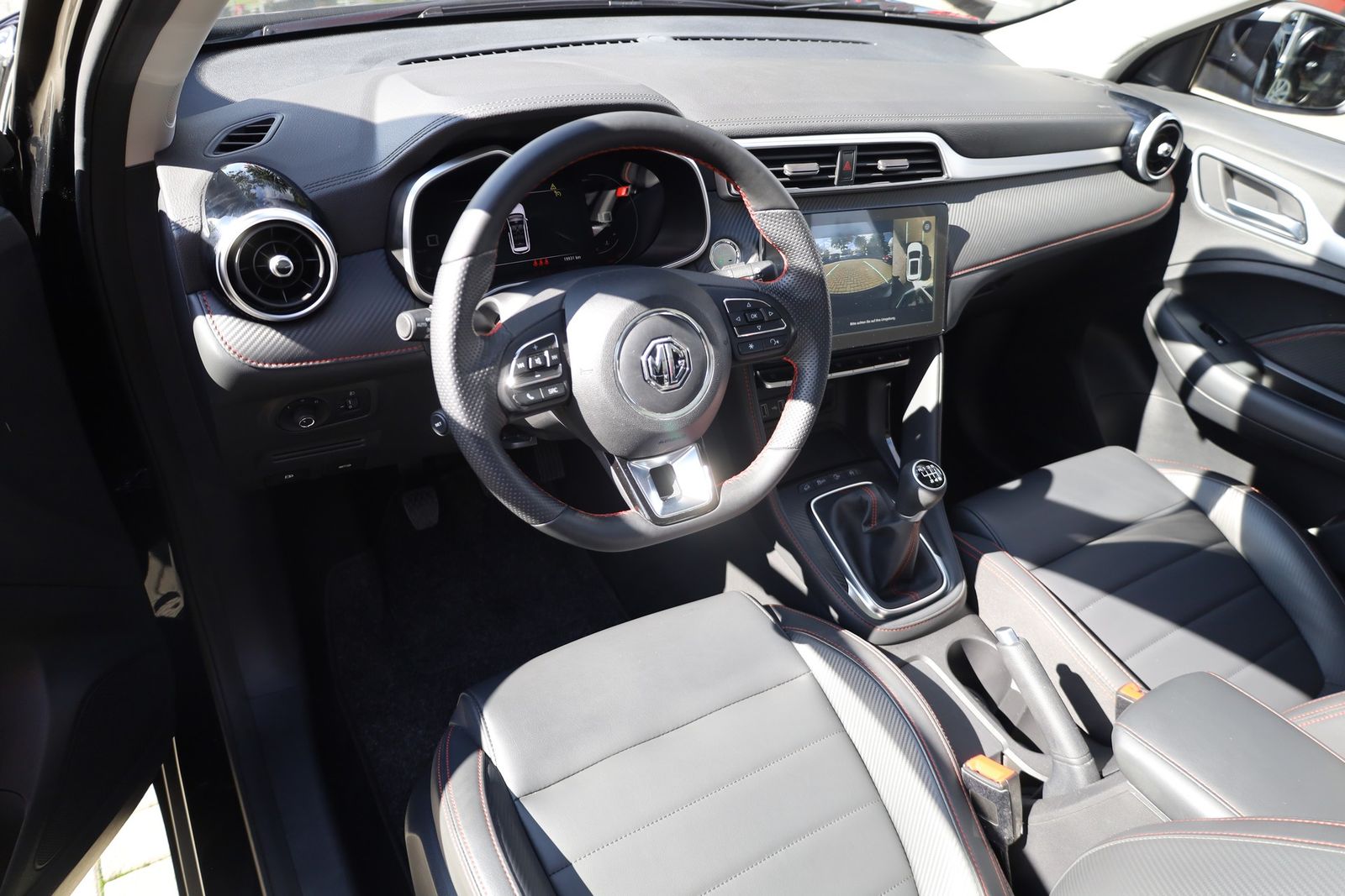 MG ZS