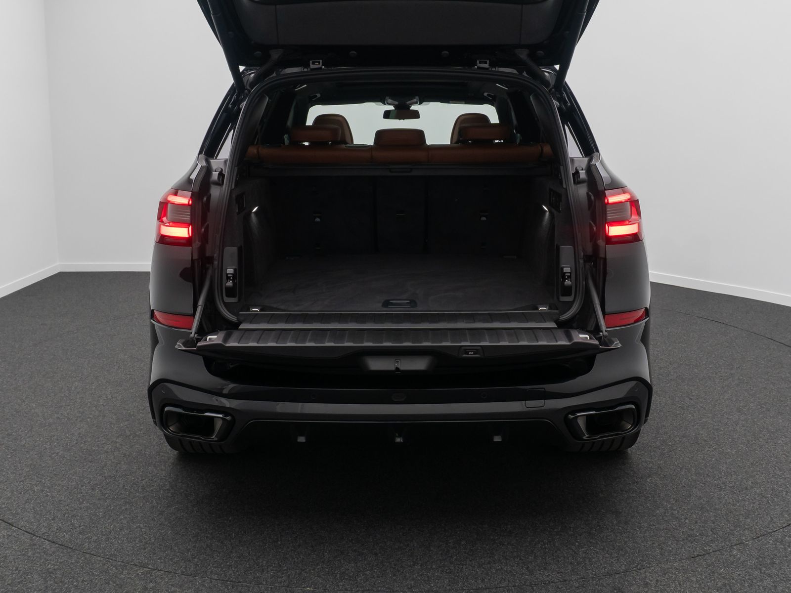 Fahrzeugabbildung BMW X5 xD40d M Sport 360° Laser DAB H/K HUD Panorama