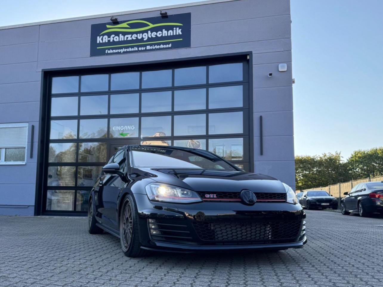 Volkswagen Golf VII Lim. GTI Performance BMT